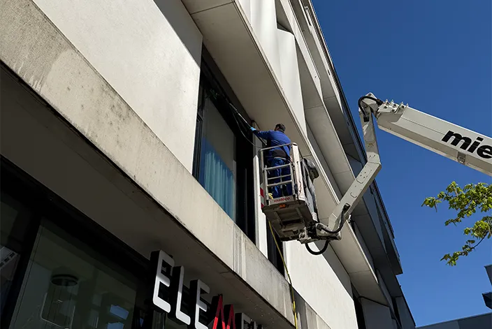 Fassadenreinigung Gebäude Gebäudereinigung Gebäudeservice Rhein Main Frankfurt Offenbach